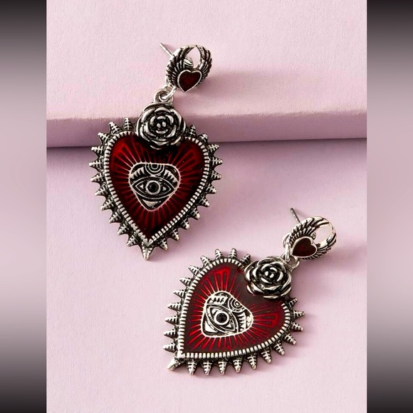 Goth Steampunk EvilEye Enchantress Queen of Hearts Statement EarJacket E… - Picture 6 of 10